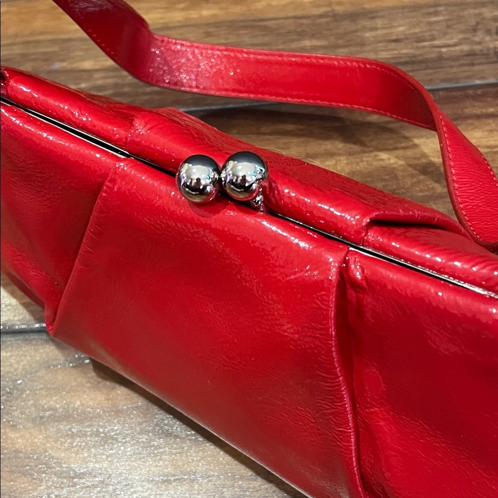 HOBO Red Leather Kiss-Lock Shoulder Clutch - Picture 6 of 6